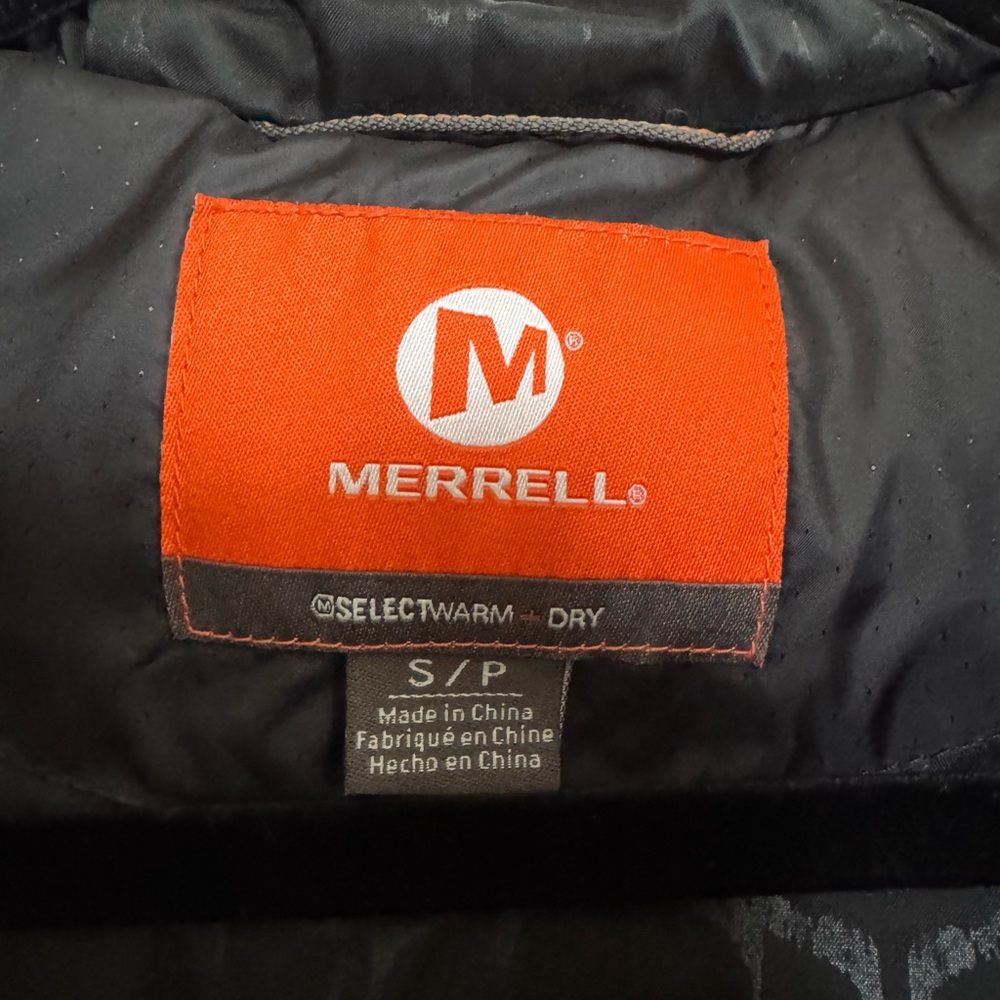 Merrell Women’s Black Primaloft Puffer Jacket - Picture 6 of 9